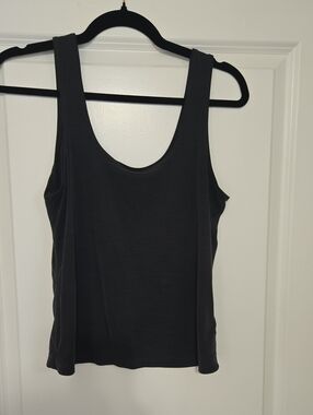 Athleta Scoop Neck Tank